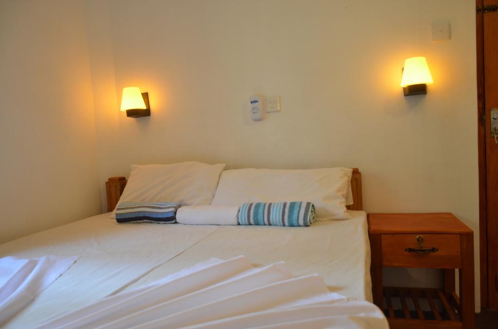 Yaye Guest House ティッサマハーラーマ エクステリア 写真